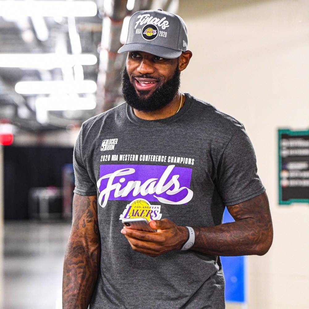 爱游戏APP-包含转会期突围战来临，托特纳姆围绕NBA总决赛完成体检，气氛紧张，赛季目标并未改变的词条