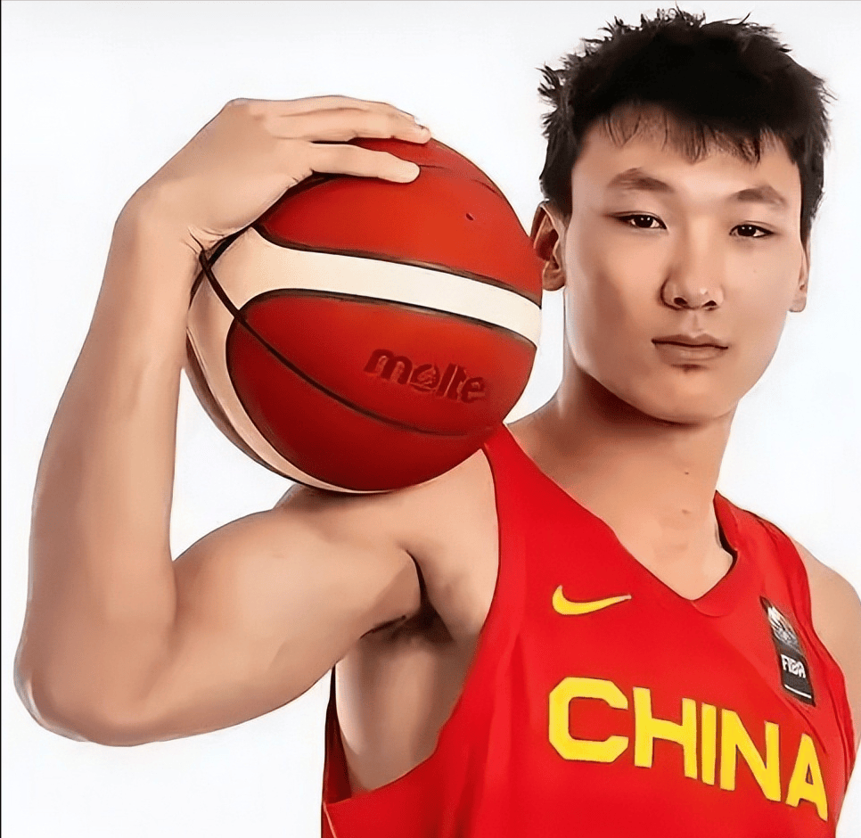 ayxsport-关键时刻突围战来临，广厦男篮围绕NBA总决赛官宣签约，引发热议，年轻球员得到机会的简单介绍